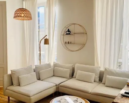 アパート Grand Theatre ボルドー